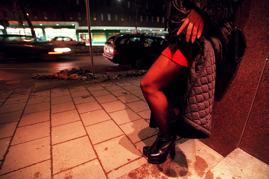 Бесплатно Видео Реальные Проститутки В Ожидании Клиентов