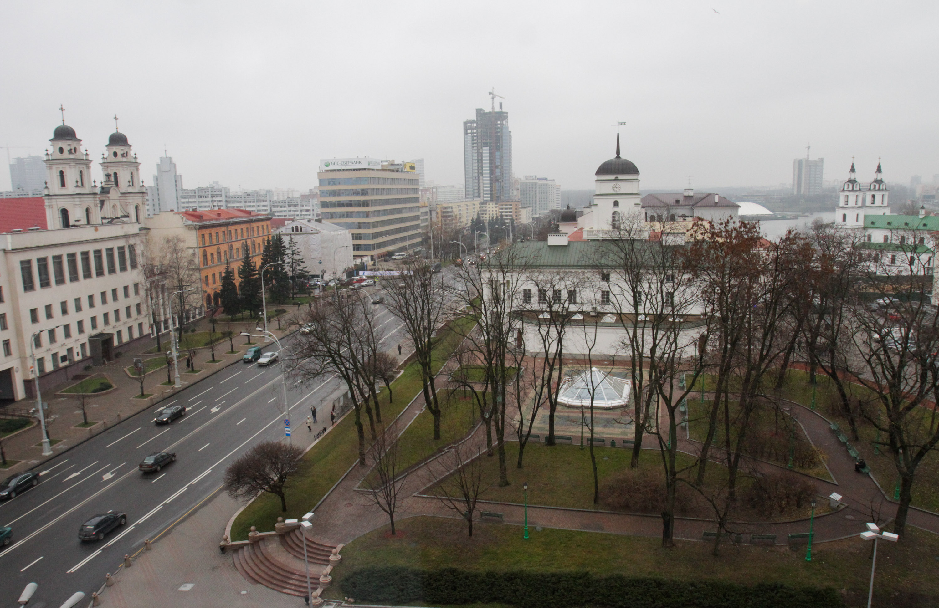 Площадь свободы в минске фото